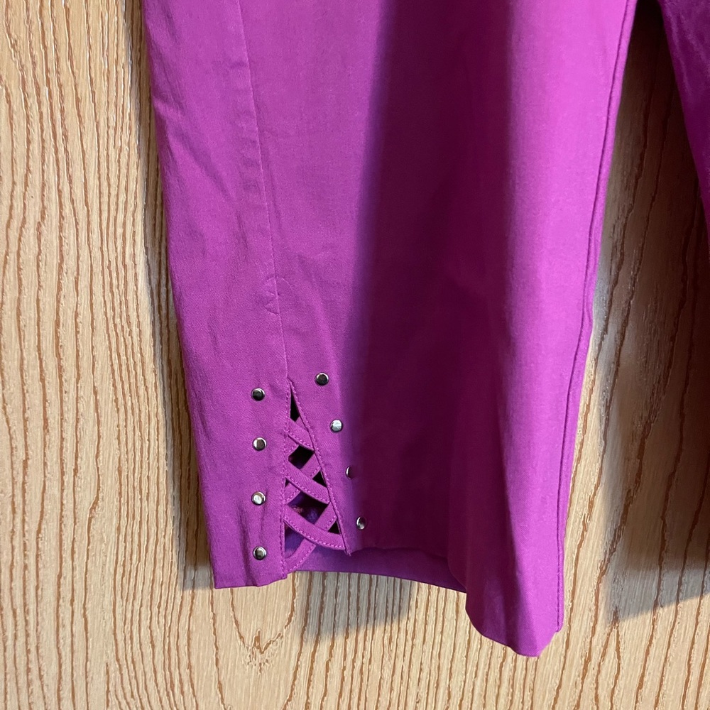 Fuchsia capris - Picture 3 of 4